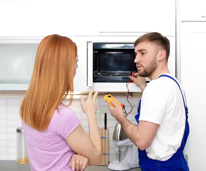 Skilled Microwave Service: Your Certified Microwave Purchase and Installation in North Fort Myers, FL