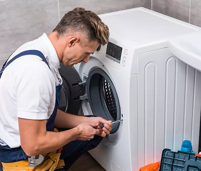 Why North Fort Myers Laundry Operators Pick Appliance Repair North Fort Myers for Every Dryer Failure?